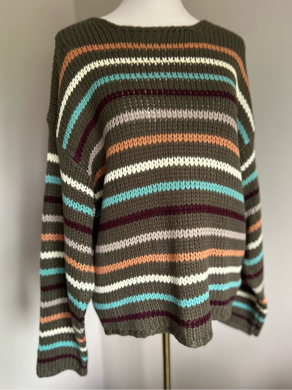 NWT - Davi & Dani striped pullover